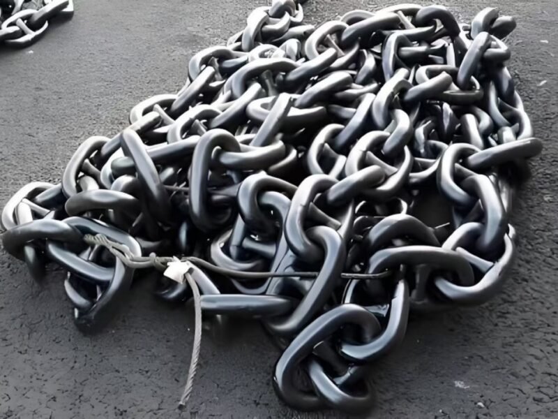 Shackled anchor chain