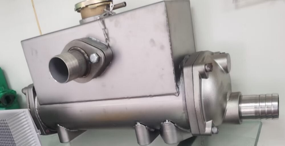 Marine (oil) water temperature regulator